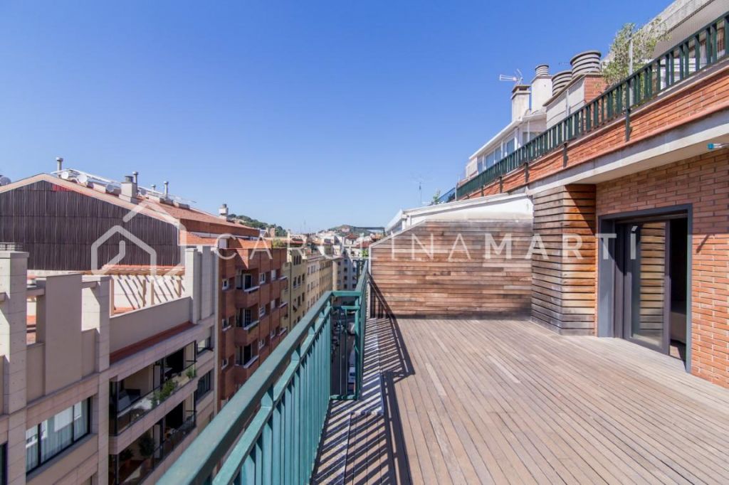 Ático con dos terrazas en alquiler en Galvany, Barcelona