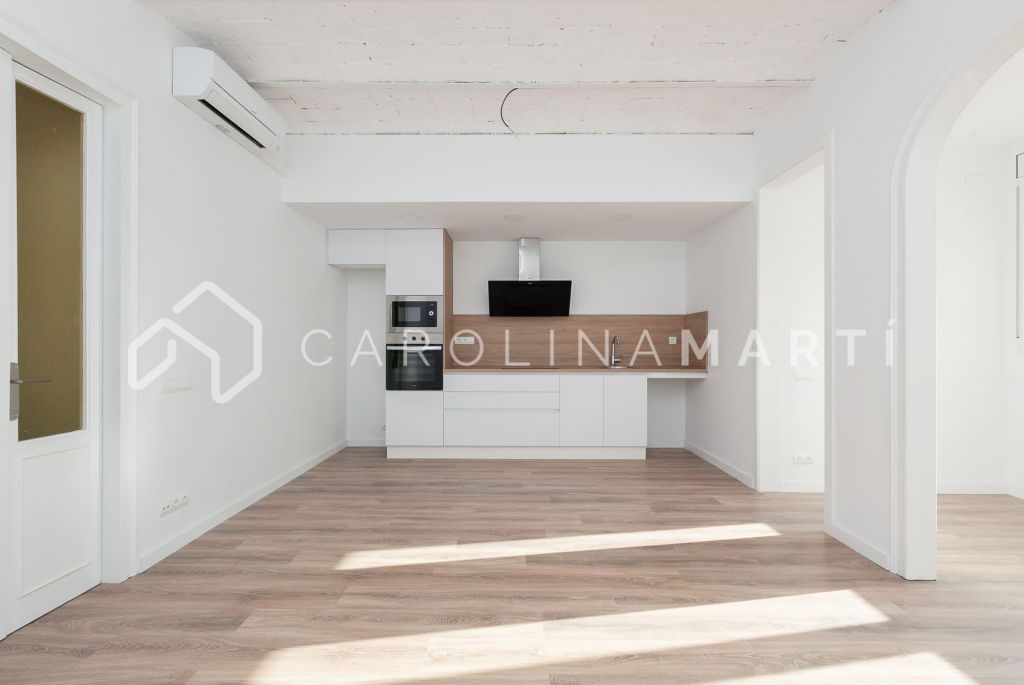 Apartment with high ceilings for rent in Gracia, Barcelona