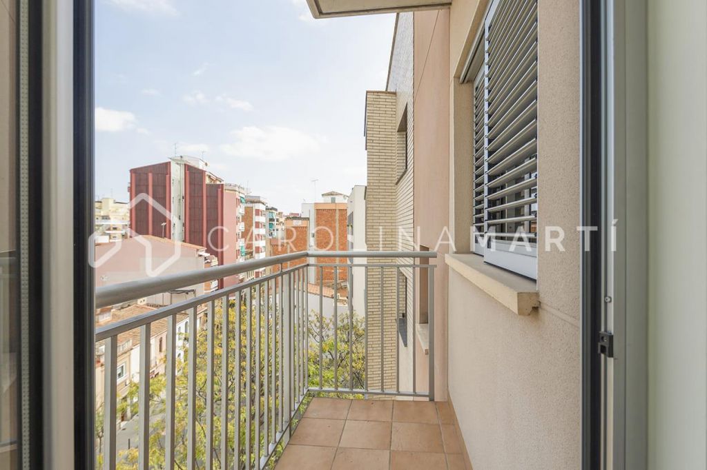 Piso con balcón en alquiler en Sant Andreu, Barcelona