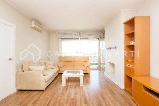 Apartment for rent with terrace in l'Eixample, Barcelona