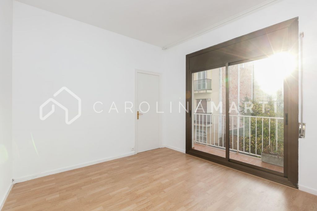 Flat with balcony for rent in Sant Gervasi, Barcelona