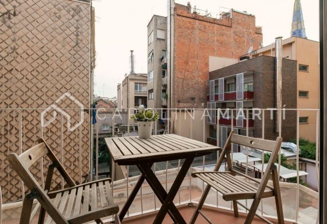 Piso exterior con balcón en alquiler en Galvany, Sant Gervasi