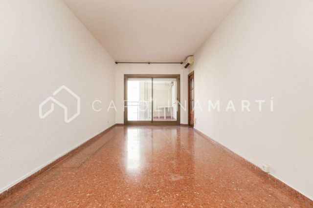 Piso con terraza en alquiler en la Avinguda Paral·lel, Barcelona