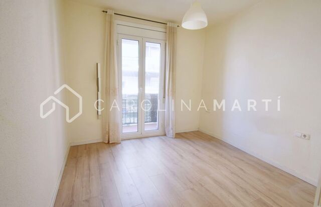 Piso con terraza en alquiler en San Adrián de Besós, Barcelona