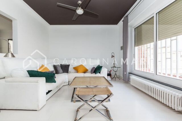 Penthouse en duplex avec deux terrasses à louer à l'Eixample, Barcelone