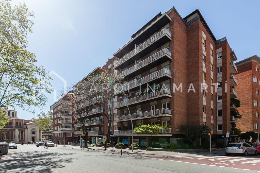 Penthouse with terrace for sale in Sant Gervasi, Barcelona