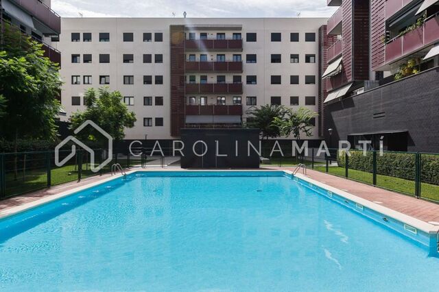 Piso con piscina en alquiler en Sant Just Desvern