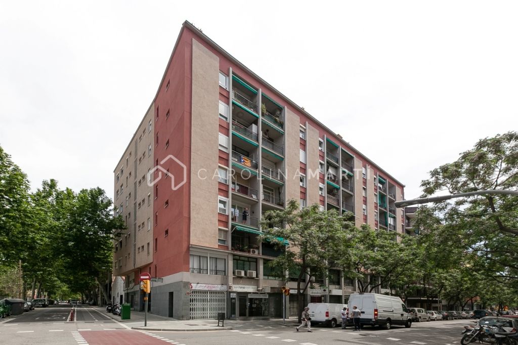 Appartement de type loft avec lumière à vendre à Les Corts, Barcelone