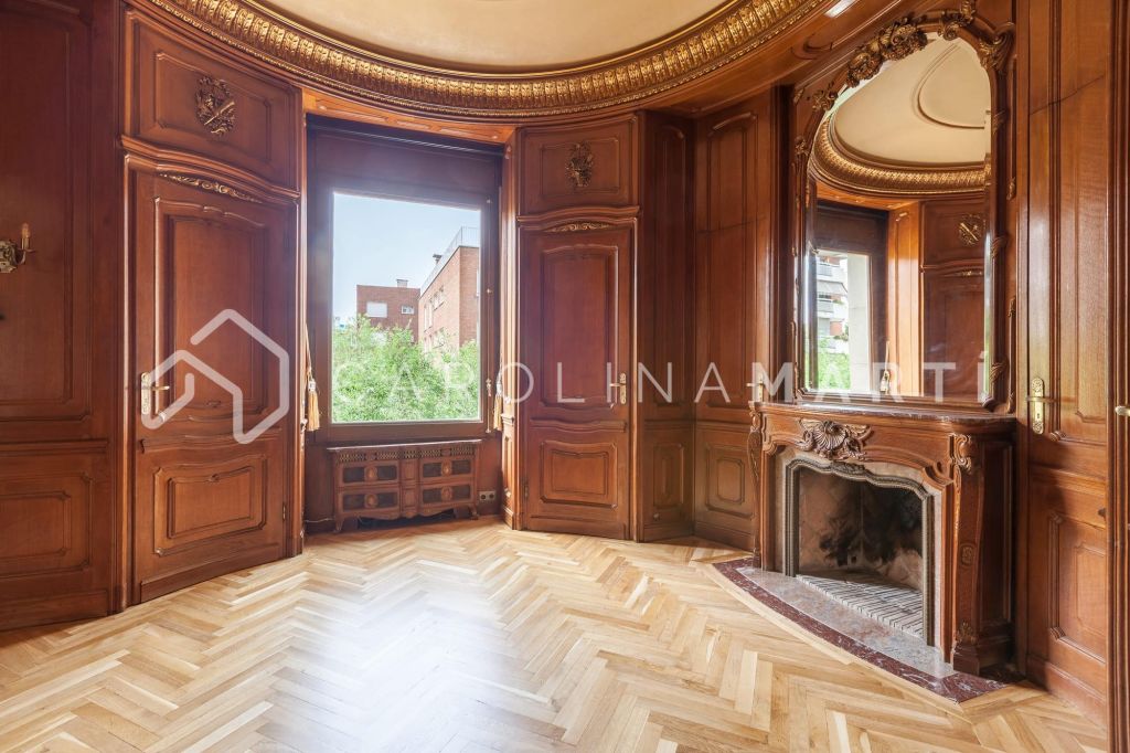 Classic flat with fireplace for rent in Sant Gervasi, Barcelona