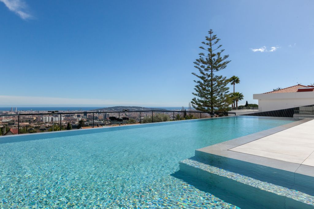 Extraordinaria Villa de Diseño en Pedralbes, Barcelona