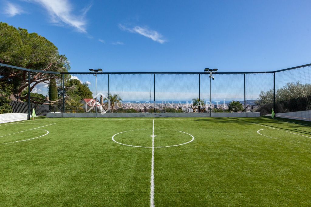 Extraordinaria Villa de Diseño en Pedralbes, Barcelona