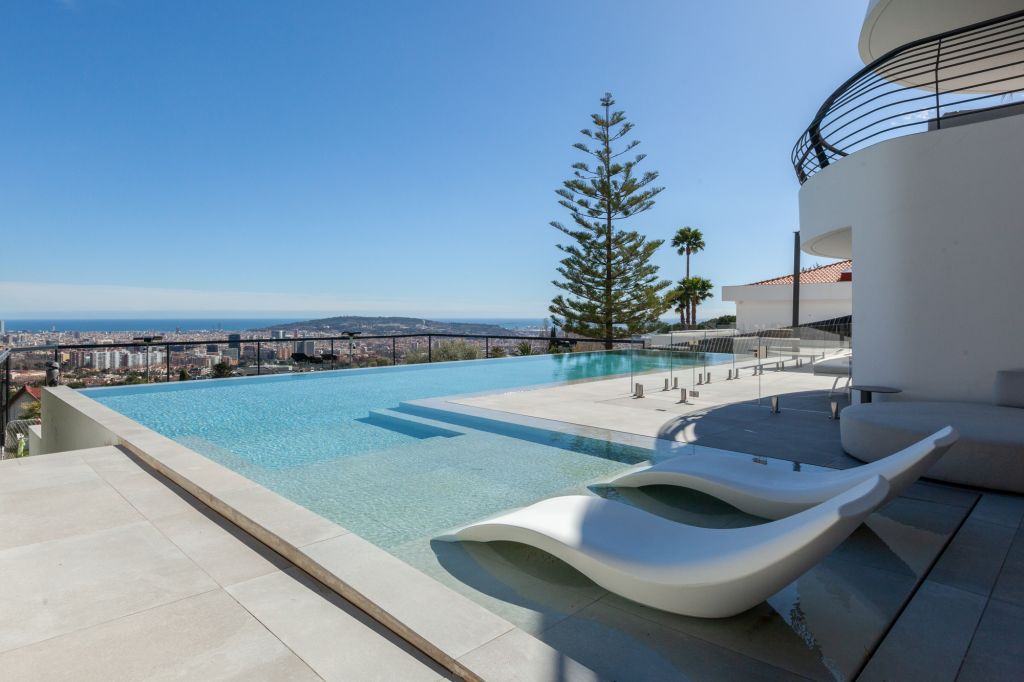 Extraordinaria Villa de Diseño en Pedralbes, Barcelona