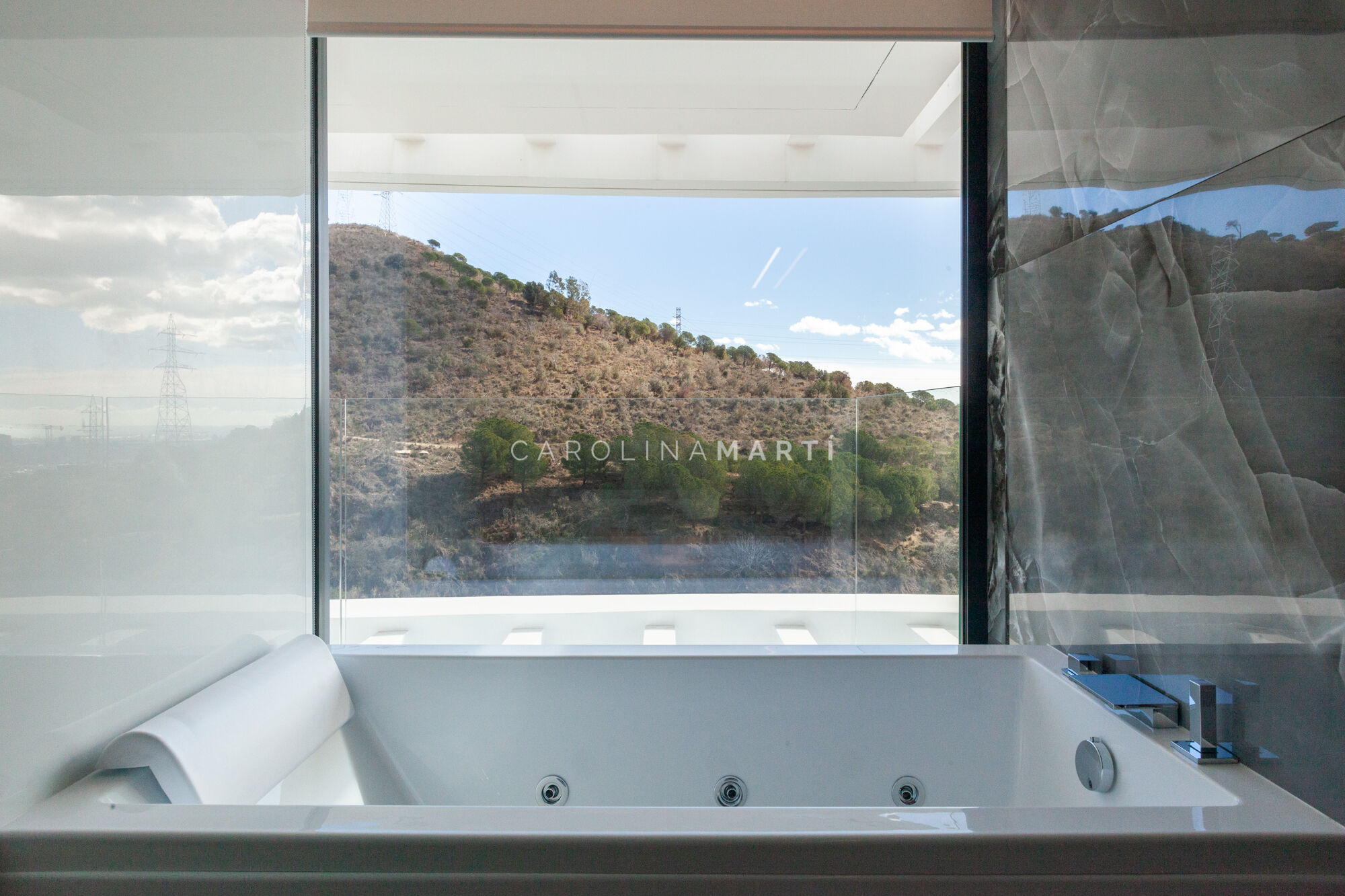 Exclusiva villa de obra nueva con vistas al mar en Ciudad Diagonal