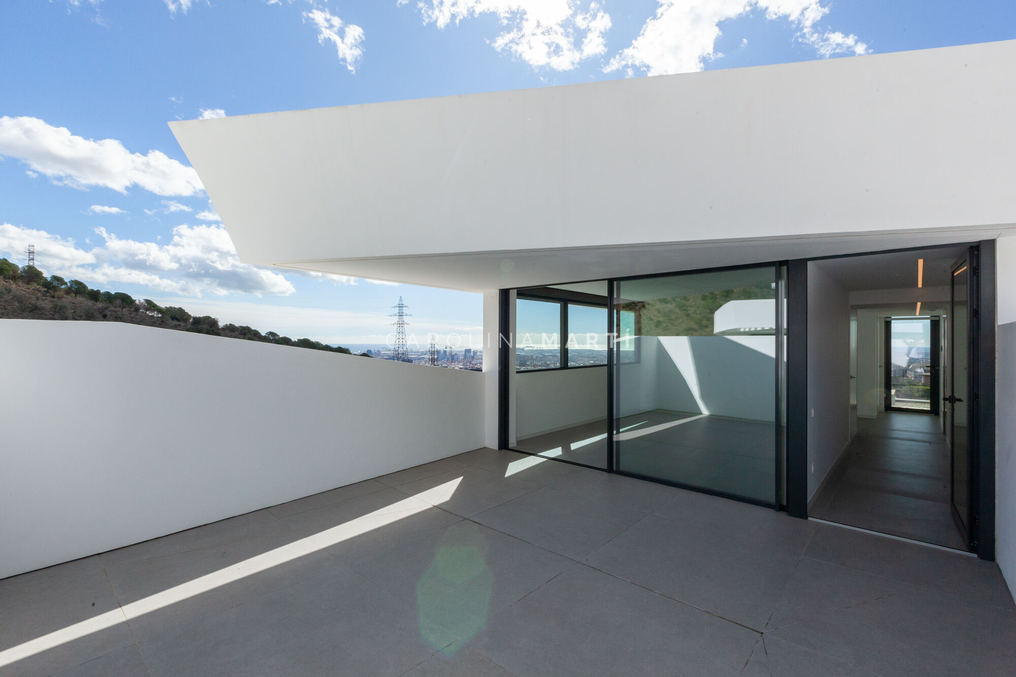 Exclusiva villa de obra nueva con vistas al mar en Ciudad Diagonal