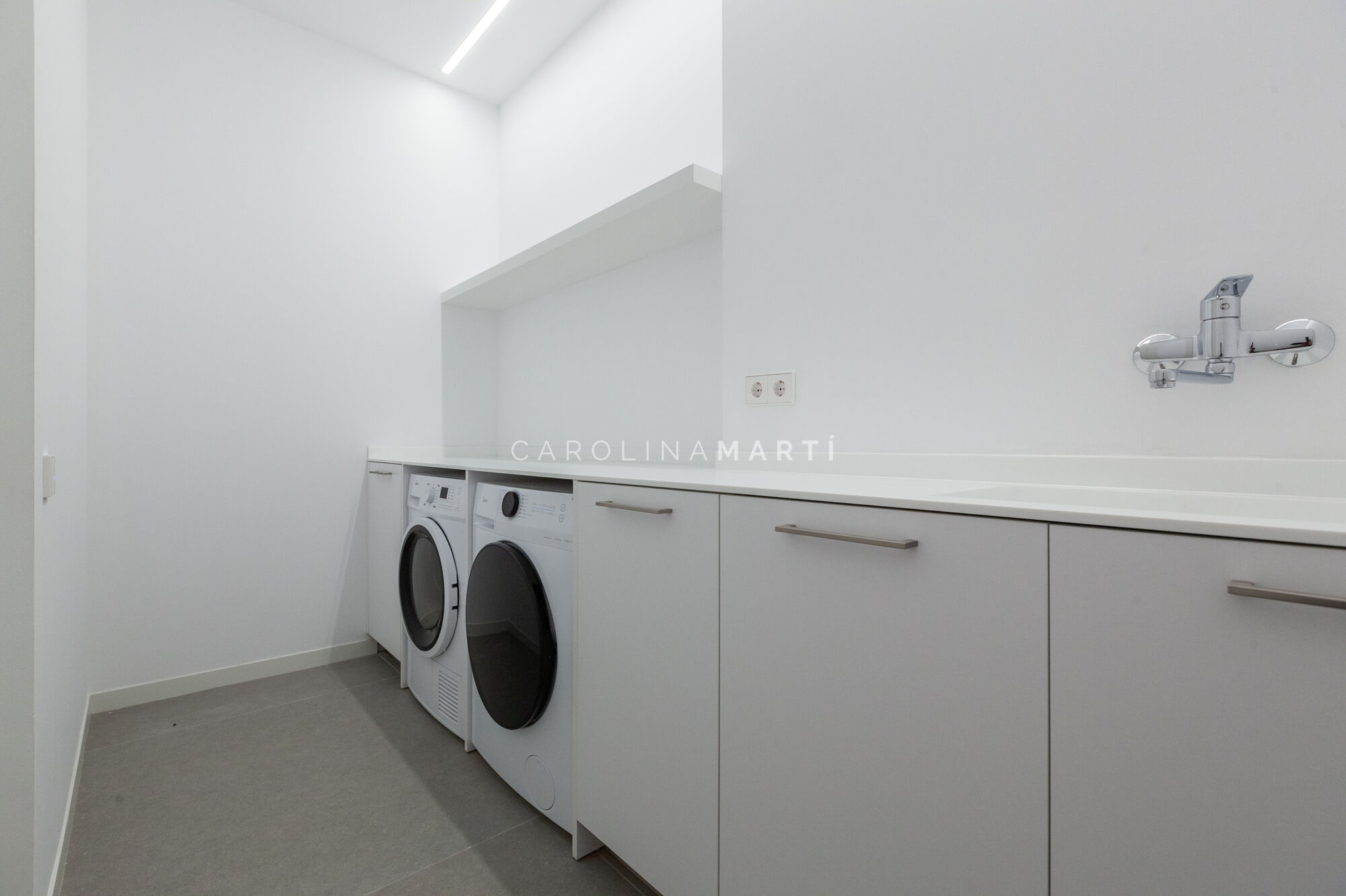 Exclusiva villa de obra nueva con vistas al mar en Ciudad Diagonal