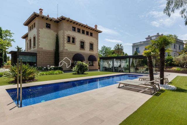 Magnífico Palacio En El Corazón De Pedralbes, La Zona Más Exclusiva De Barcelona