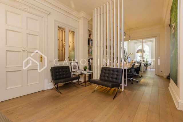 Oficina amplia en alquiler en Barcelona