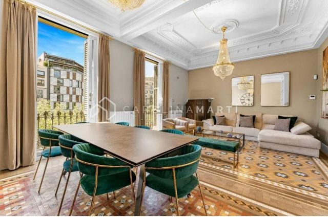Residencia de lujo en el Paseo de Gracia, Barcelona – Piso reformado de 220 m² en finca señorial