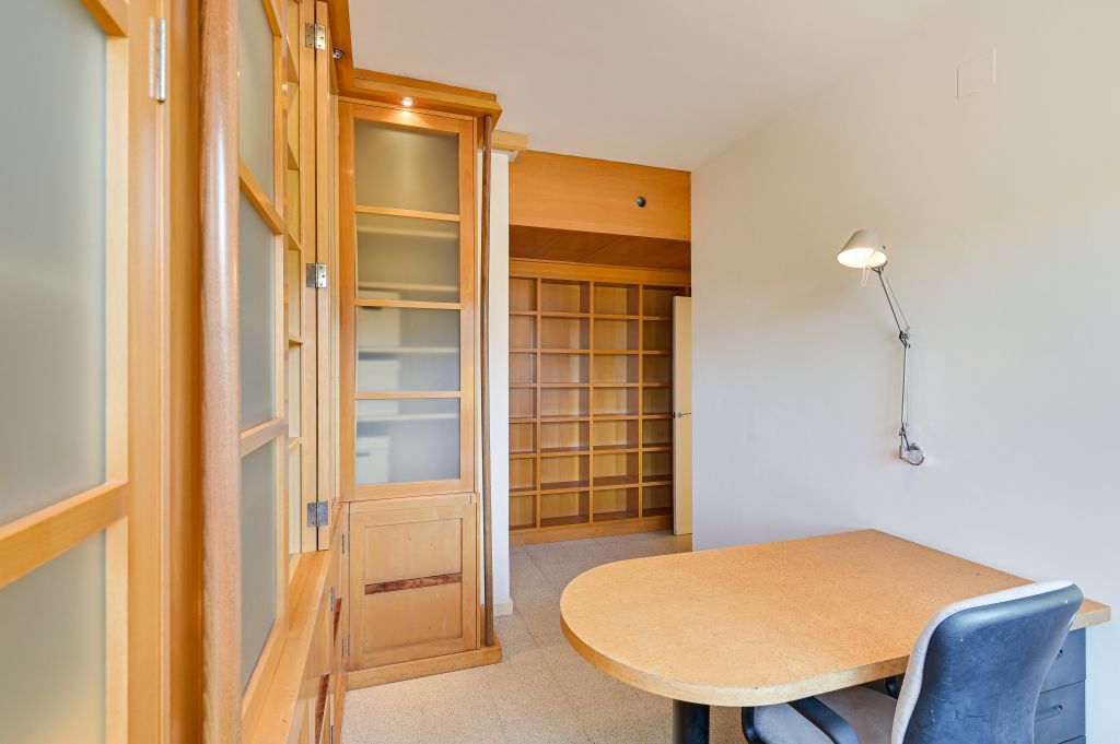 Habitatge exclusiu amb terrassa, piscina i pàrquing a Les Corts – Barcelona