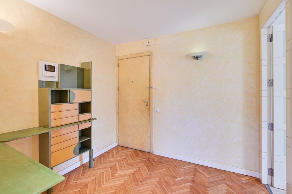 Habitatge exclusiu amb terrassa, piscina i pàrquing a Les Corts – Barcelona