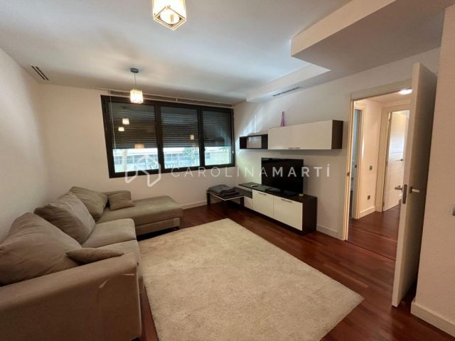 Appartement extérieur à Aribau avec piscine — Lumineux, orienté sud-ouest et emplacement imbattable