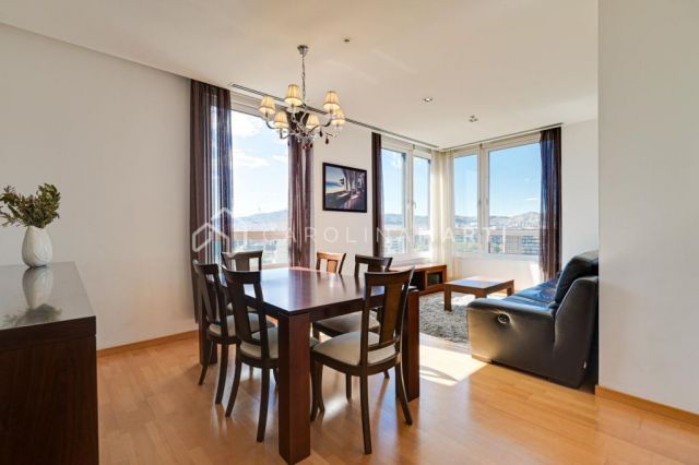 Lloguer pis temporal a Sant Martí amb vistes, dues suites i pàrquing inclòs