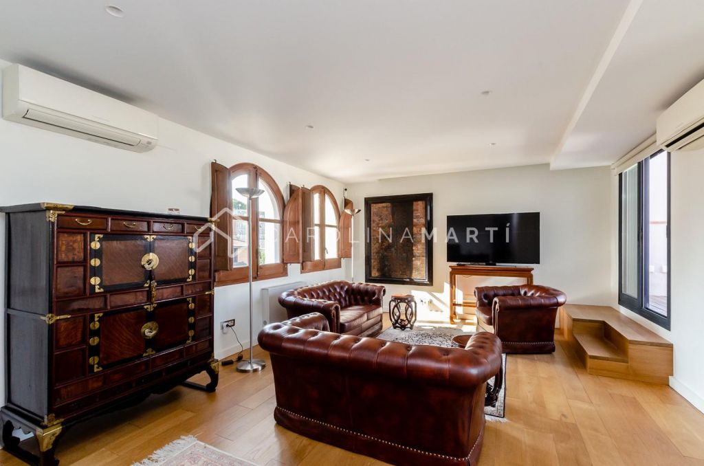Exclusiva casa estilo inglés en Passatge Güell