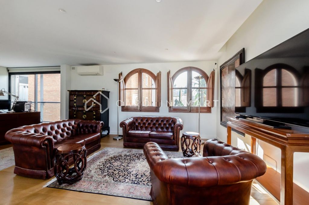 Exclusiva casa estilo inglés en Passatge Güell
