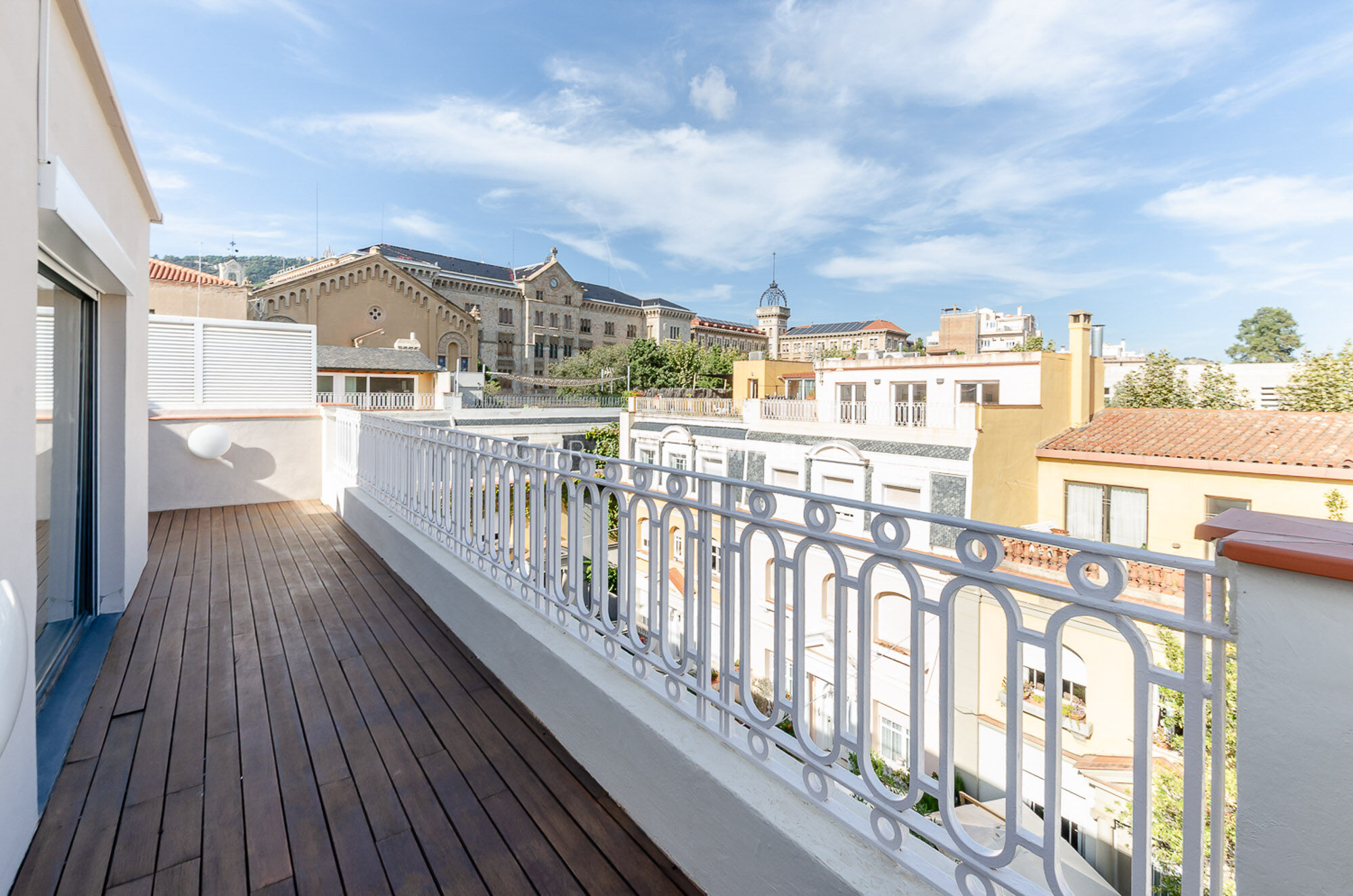 Exclusiva casa estilo inglés en Passatge Güell