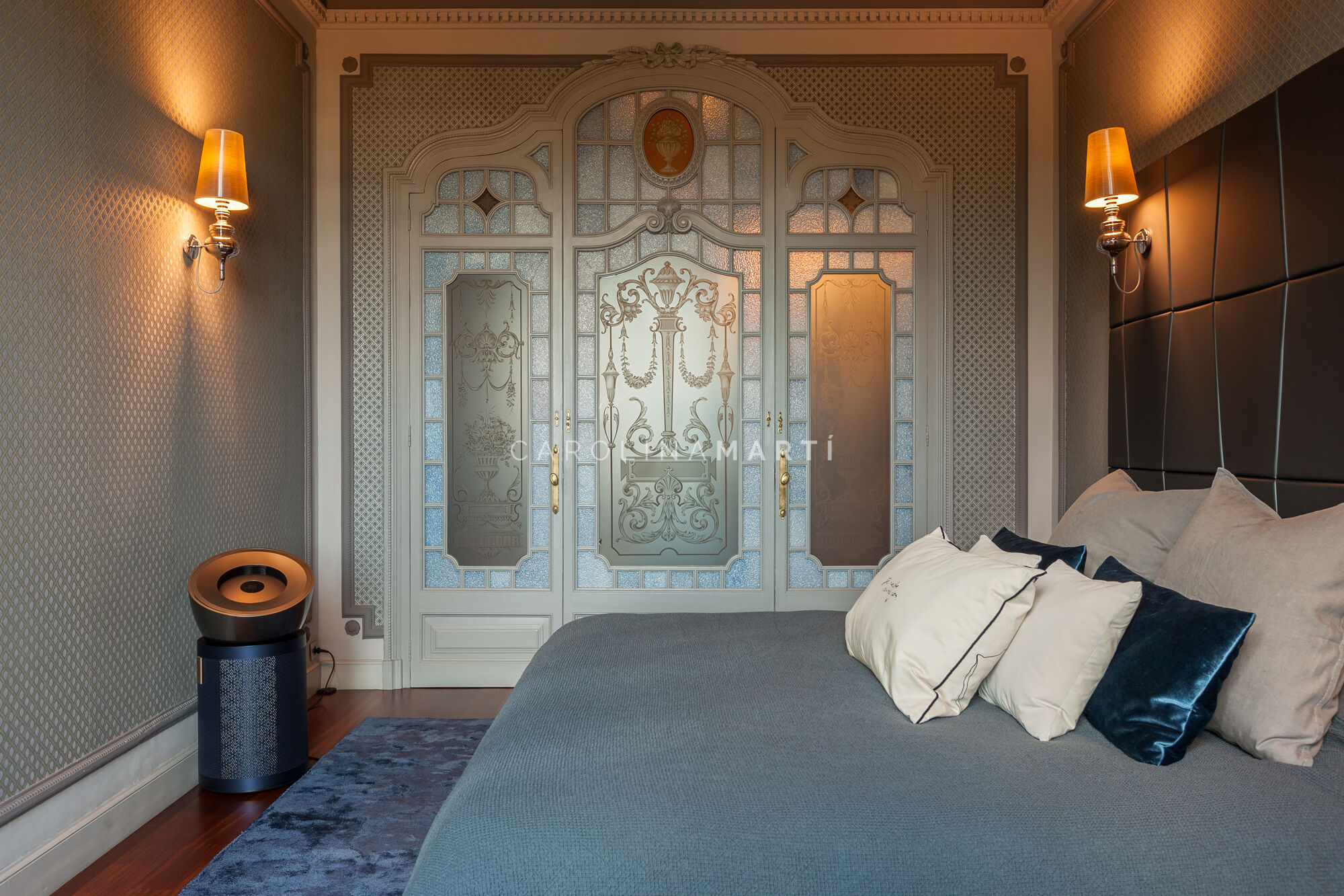 Renovated 303 m² apartment overlooking Port Vell on Passeig Colom