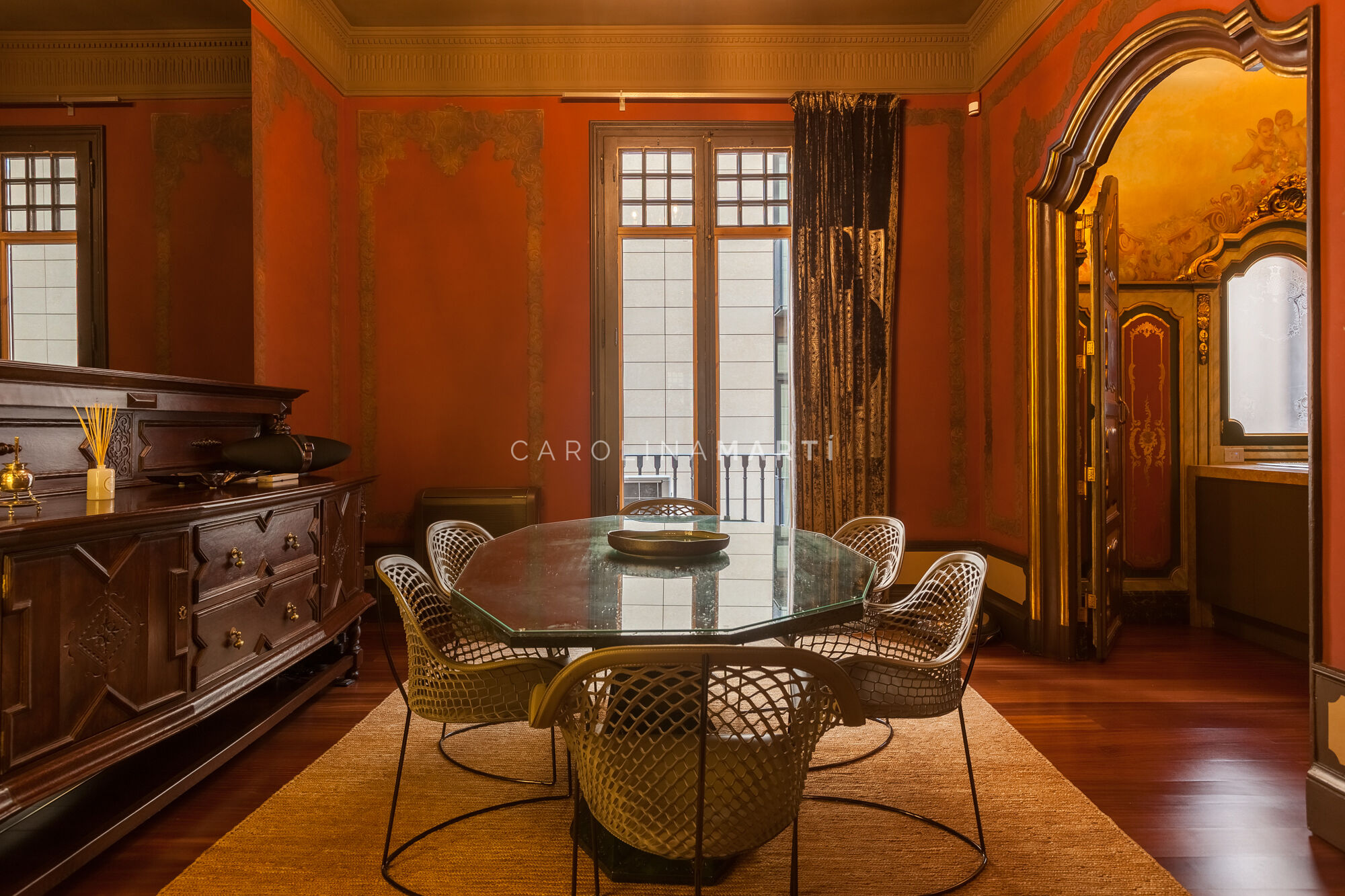 Renovated 303 m² apartment overlooking Port Vell on Passeig Colom