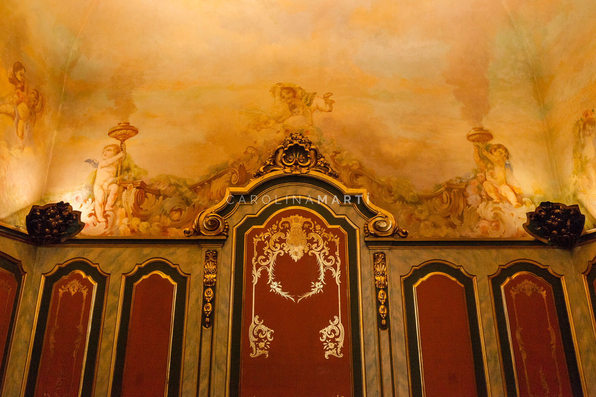 Renovated 303 m² apartment overlooking Port Vell on Passeig Colom