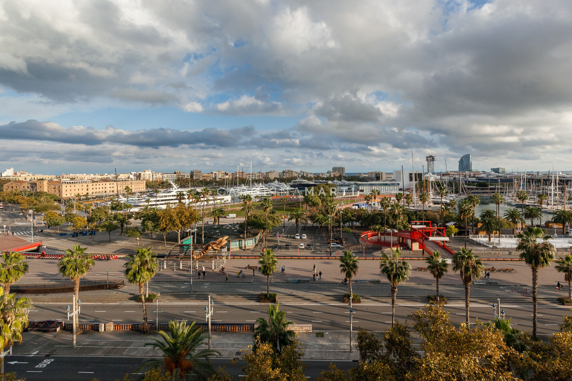 Renovated 303 m² apartment overlooking Port Vell on Passeig Colom