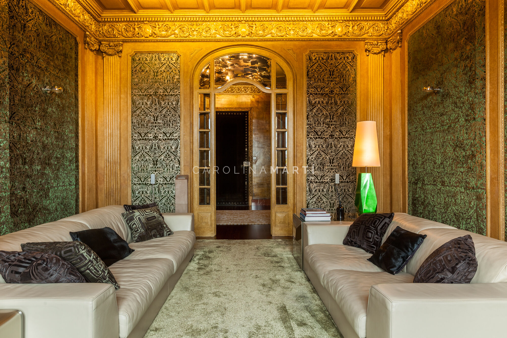 Renovated 303 m² apartment overlooking Port Vell on Passeig Colom