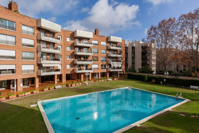 Alquiler de piso en Calle de l'Abadessa Olzet