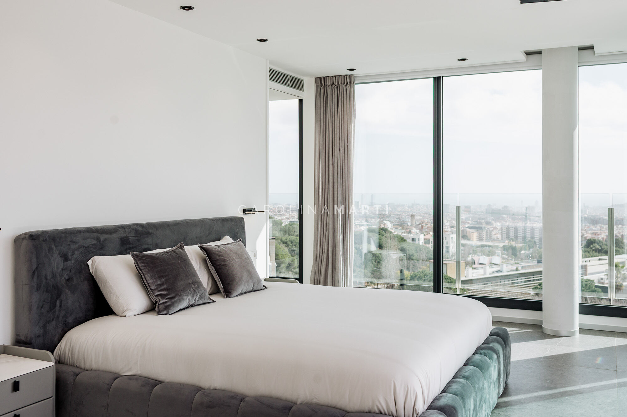 Brand new house for sale with panoramic views in Barcelona