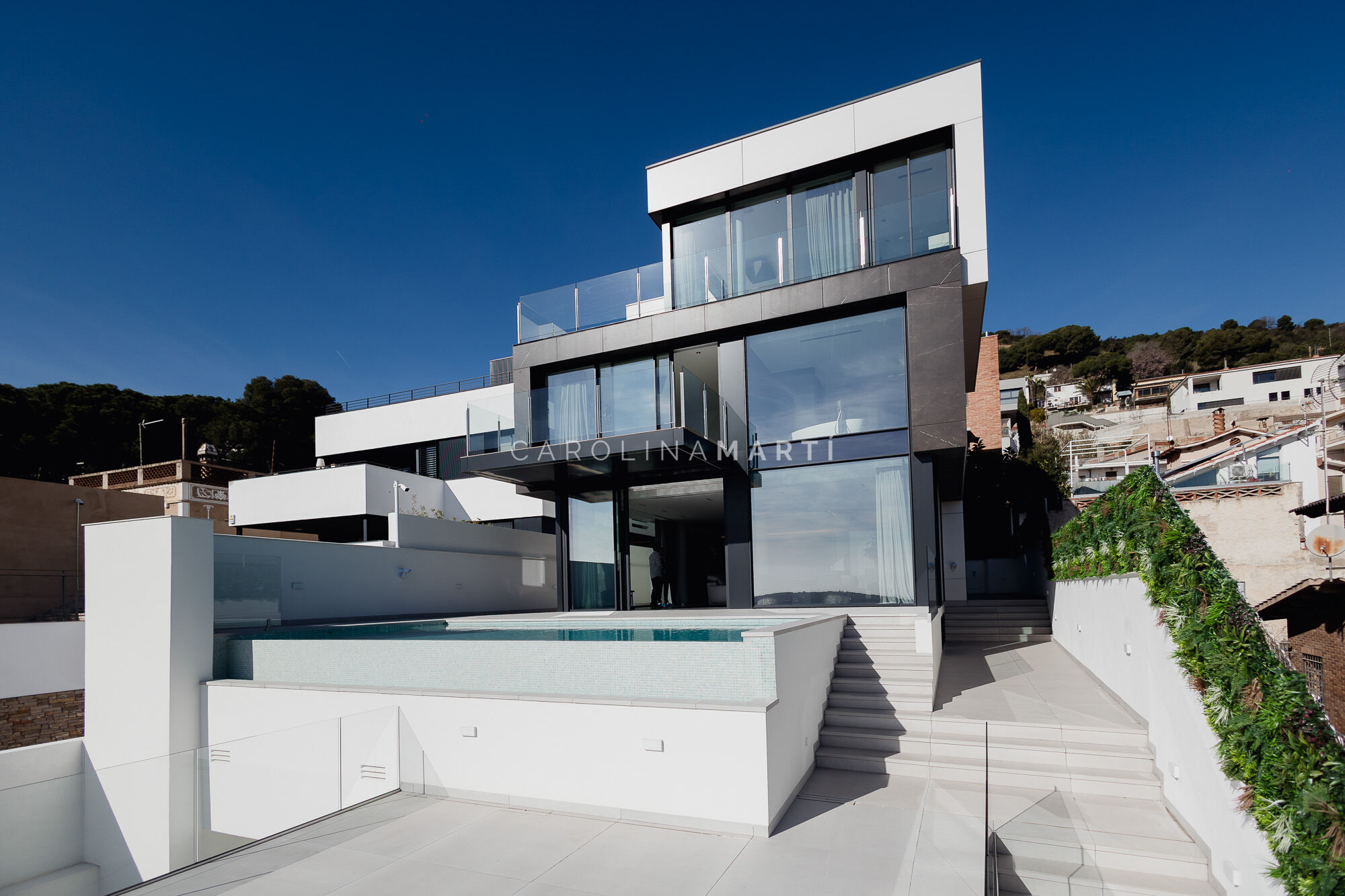 Brand new house for sale with panoramic views in Barcelona