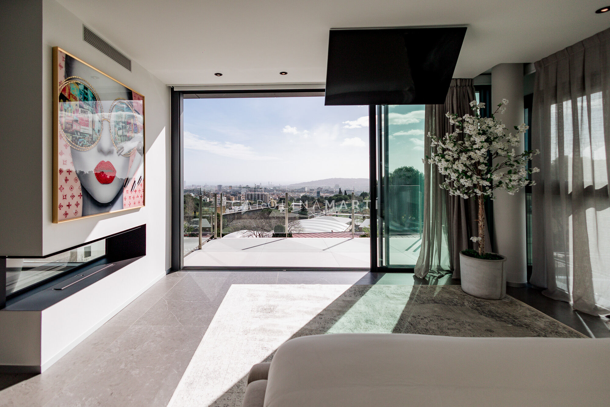 Brand new house for sale with panoramic views in Barcelona