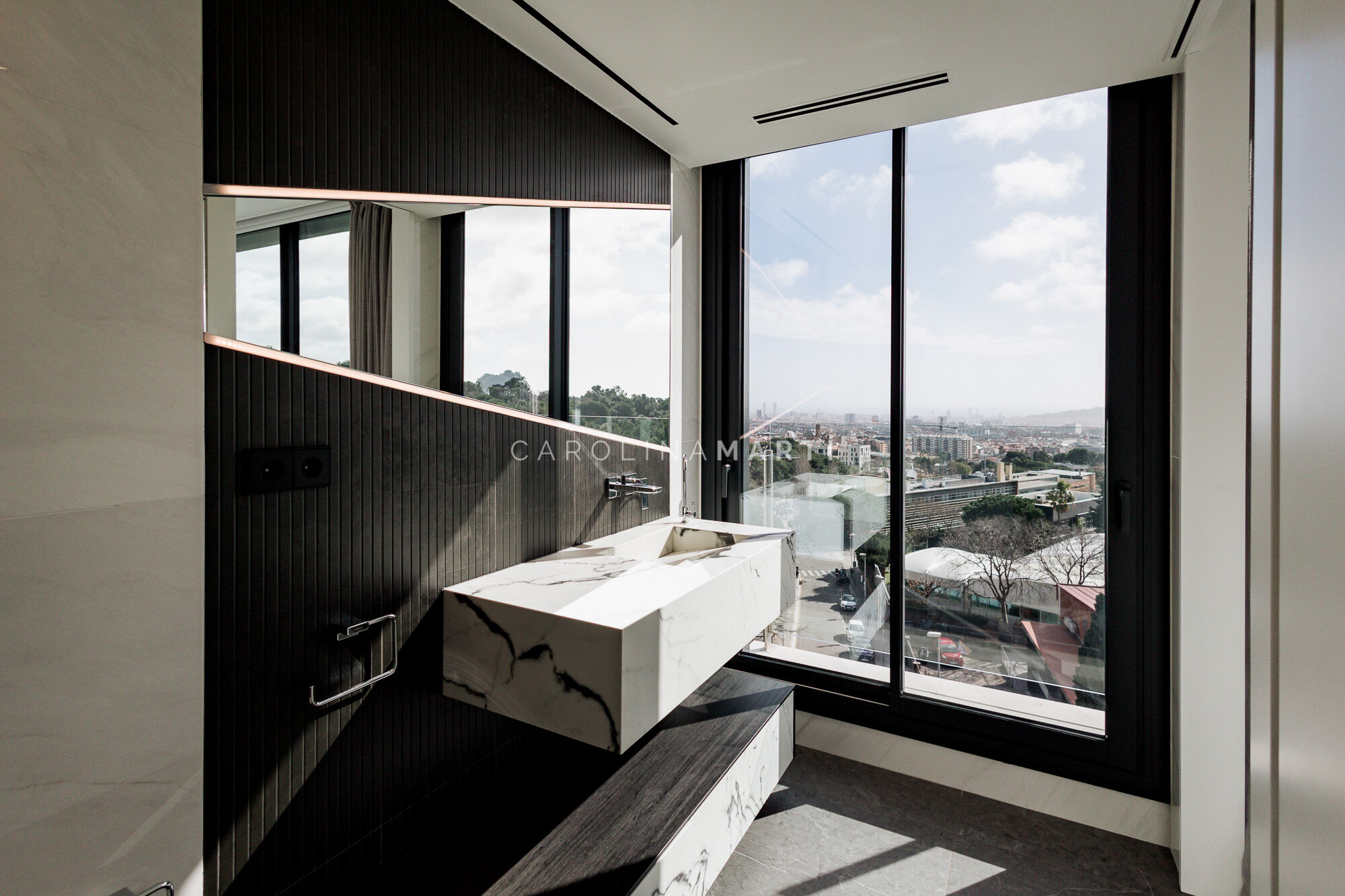 Brand new house for sale with panoramic views in Barcelona