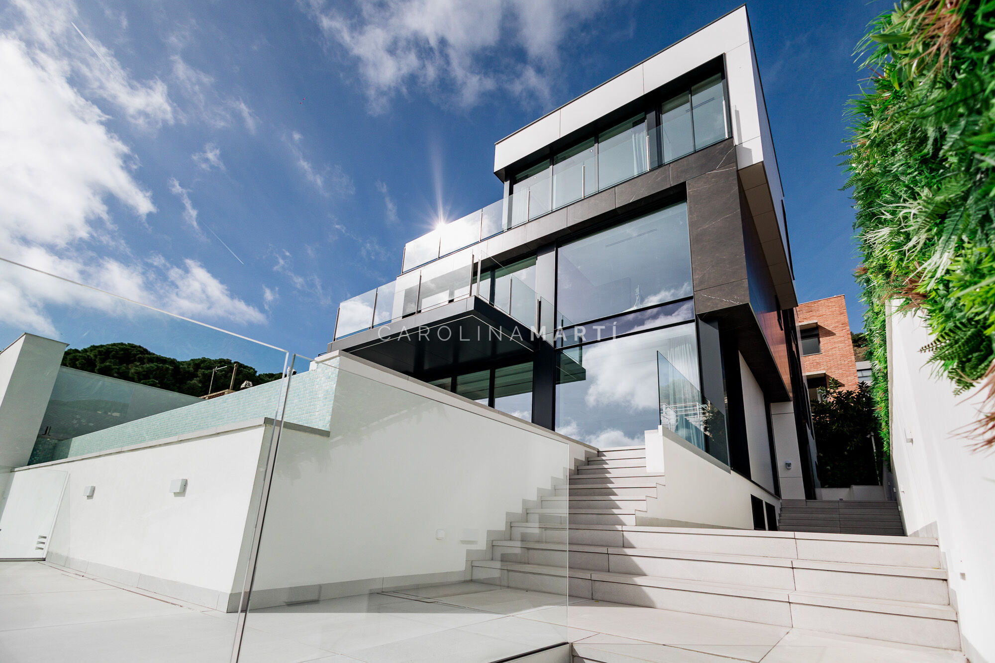 Brand new house for sale with panoramic views in Barcelona