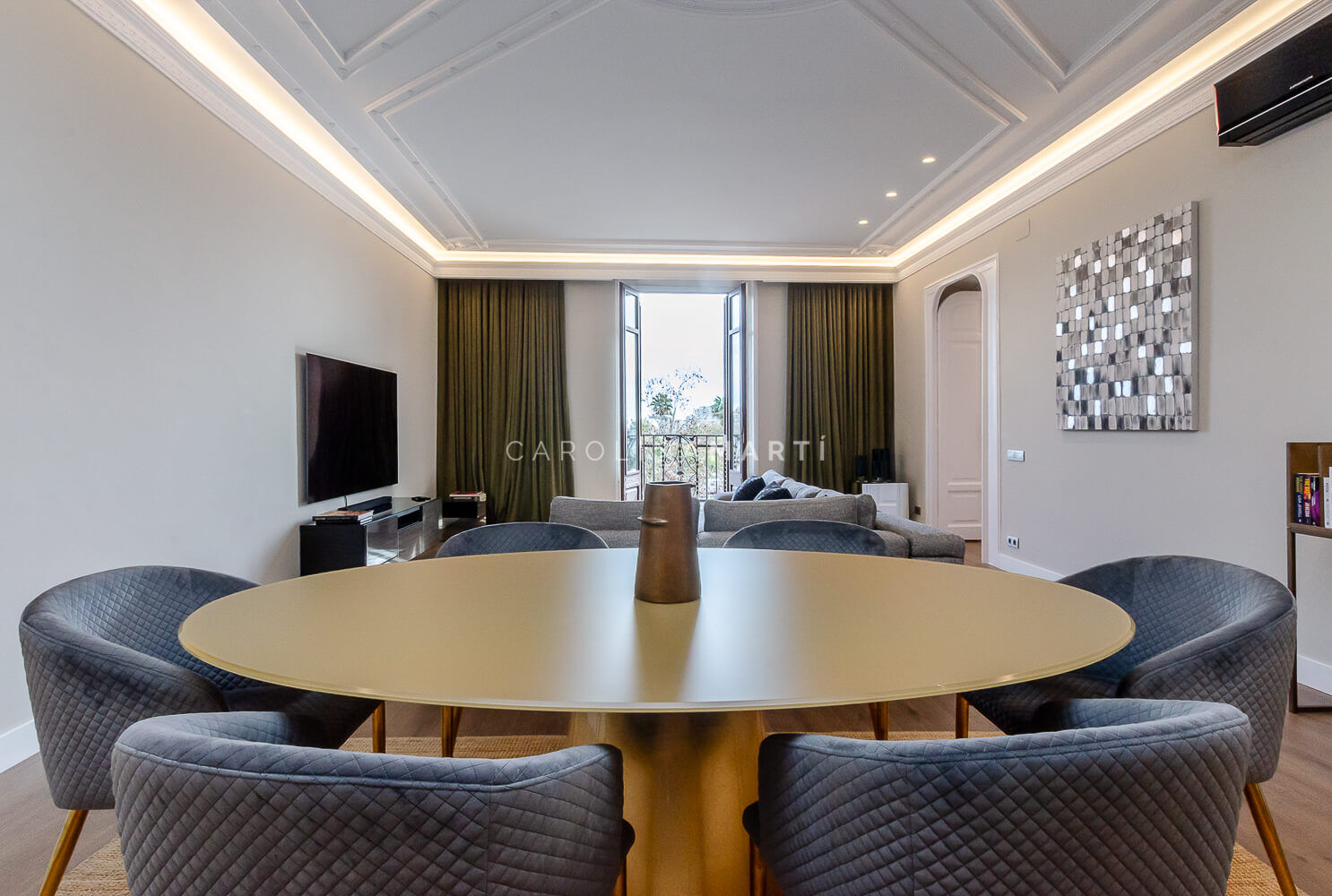 Venta pis amb vistes al mar a Passeig de Colom