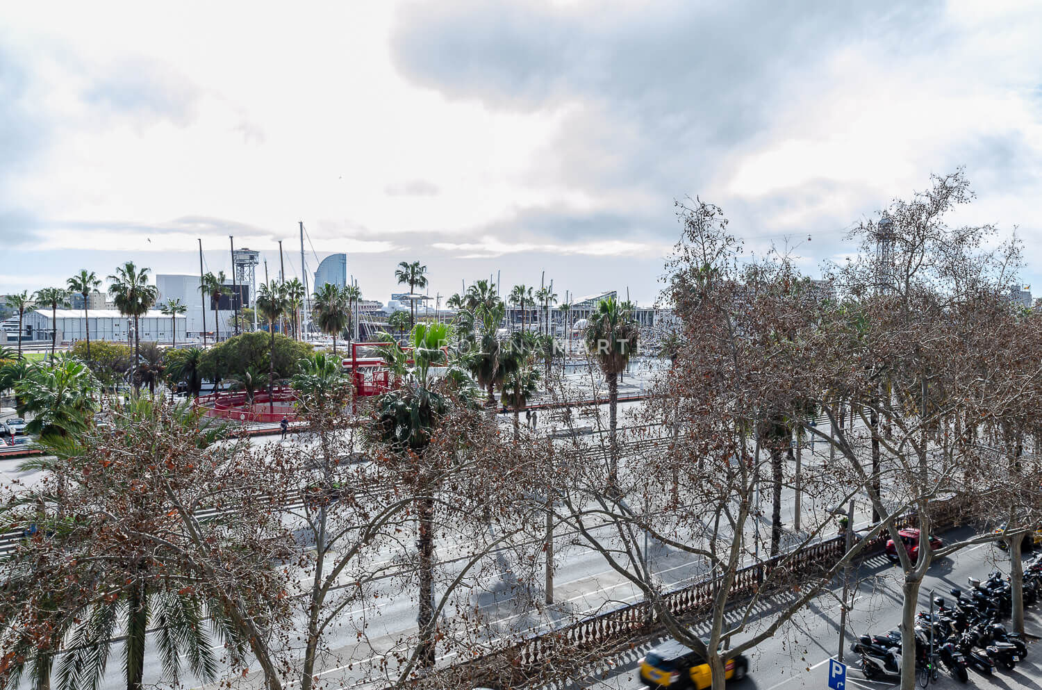 Venta pis amb vistes al mar a Passeig de Colom