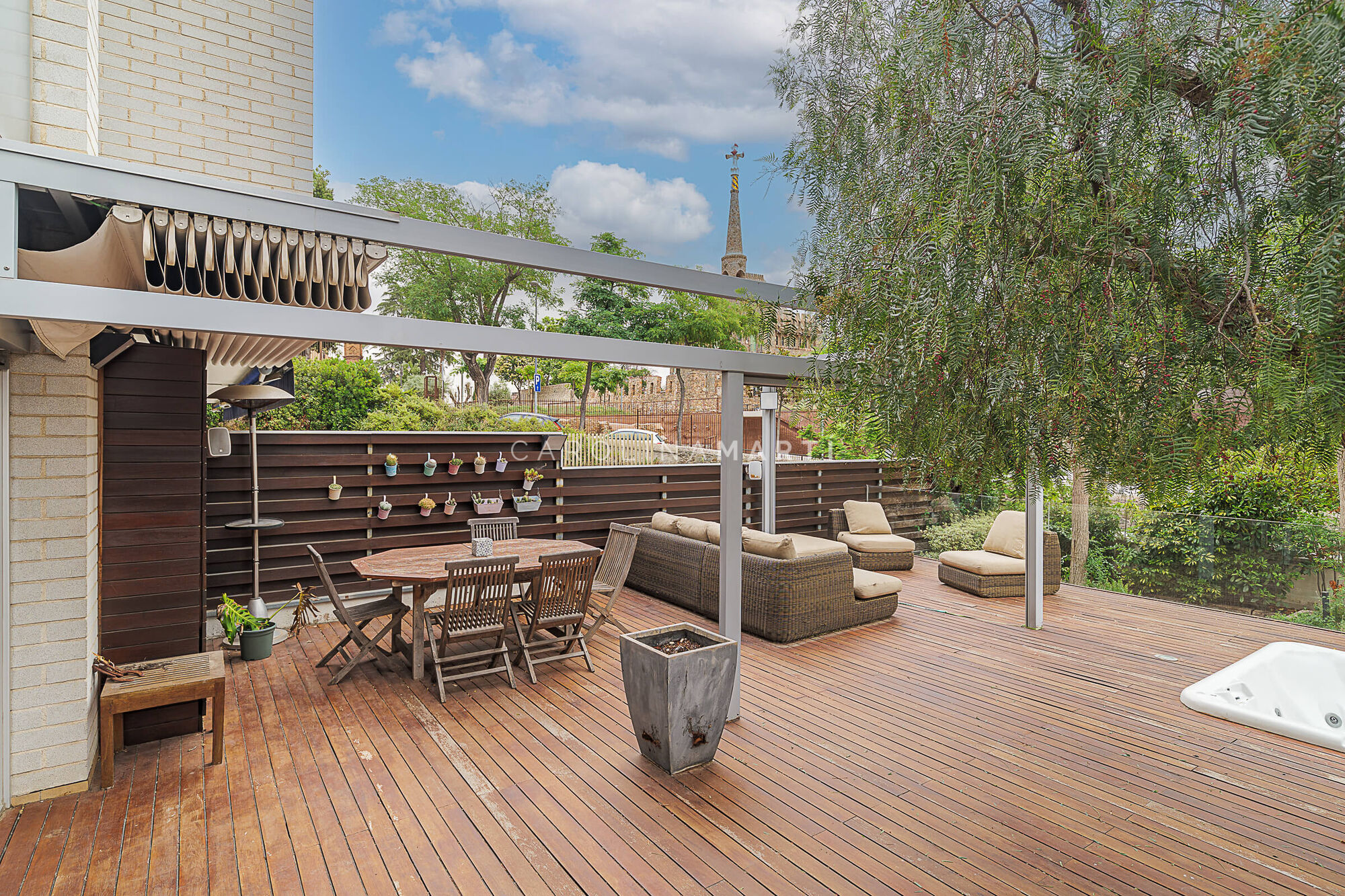 Maison haut de gamme à vendre avec jardin et garage à La Bonanova