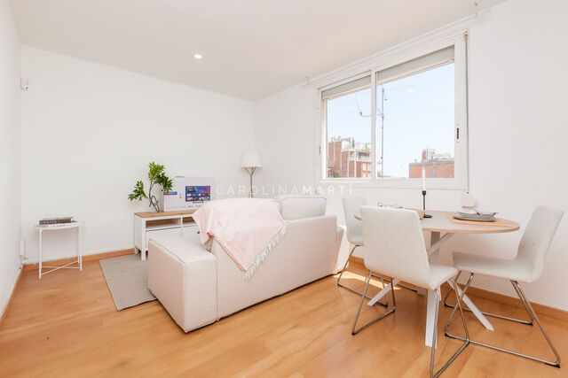 Alquiler temporal de 1 habitación junto a Plaça Molina