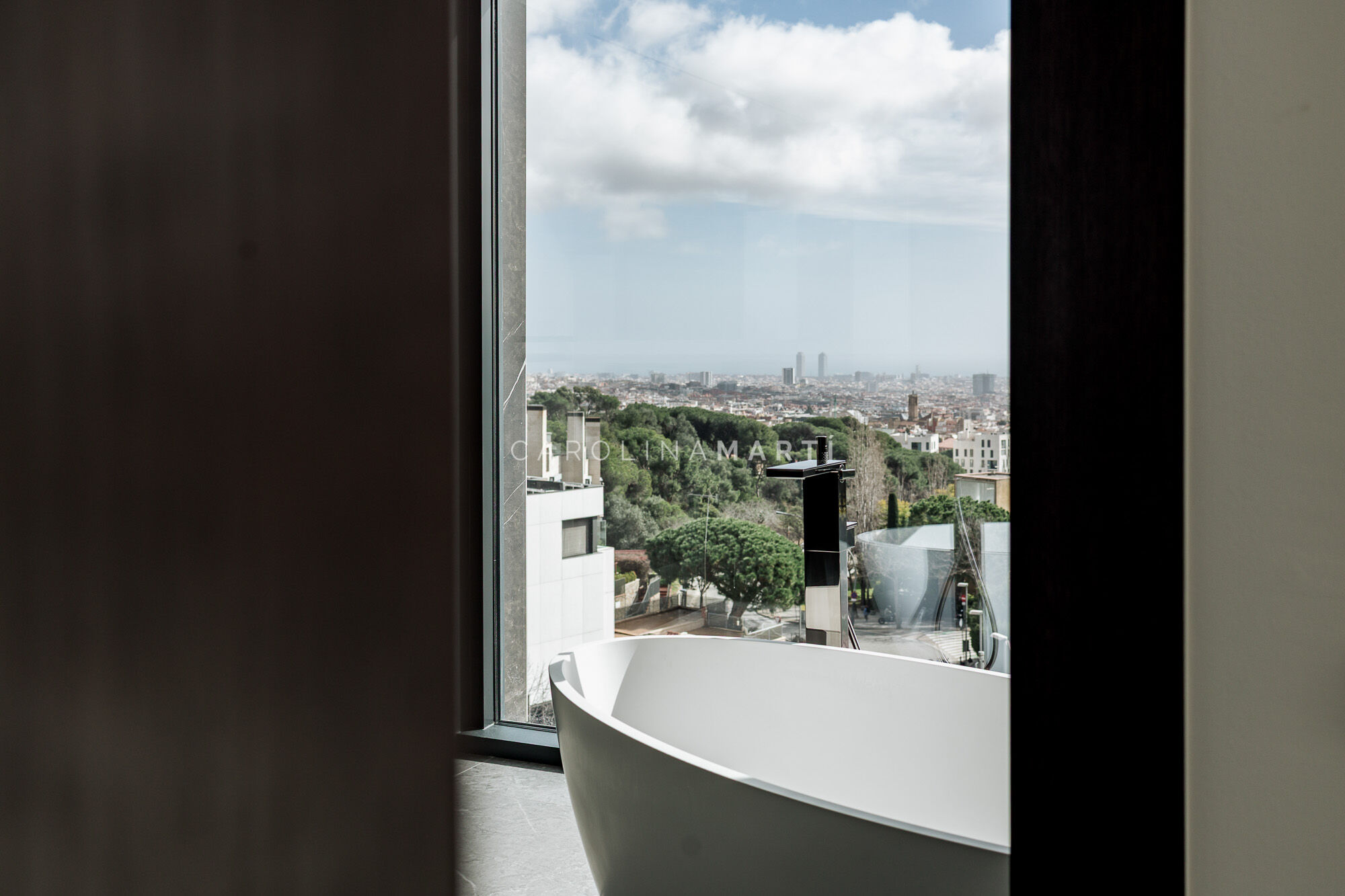 New-build house for rent with panoramic views in Barcelona
