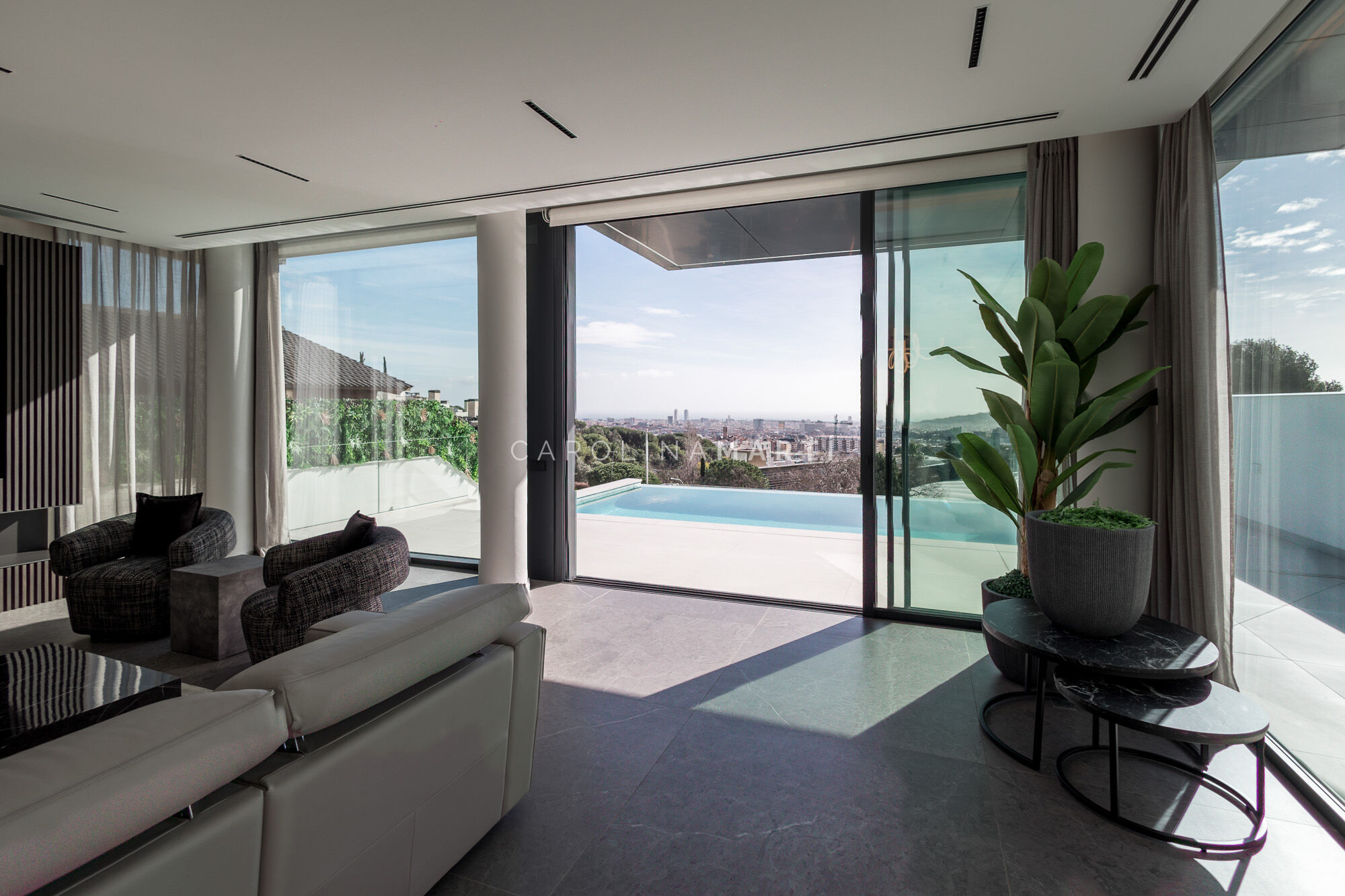 New-build house for rent with panoramic views in Barcelona