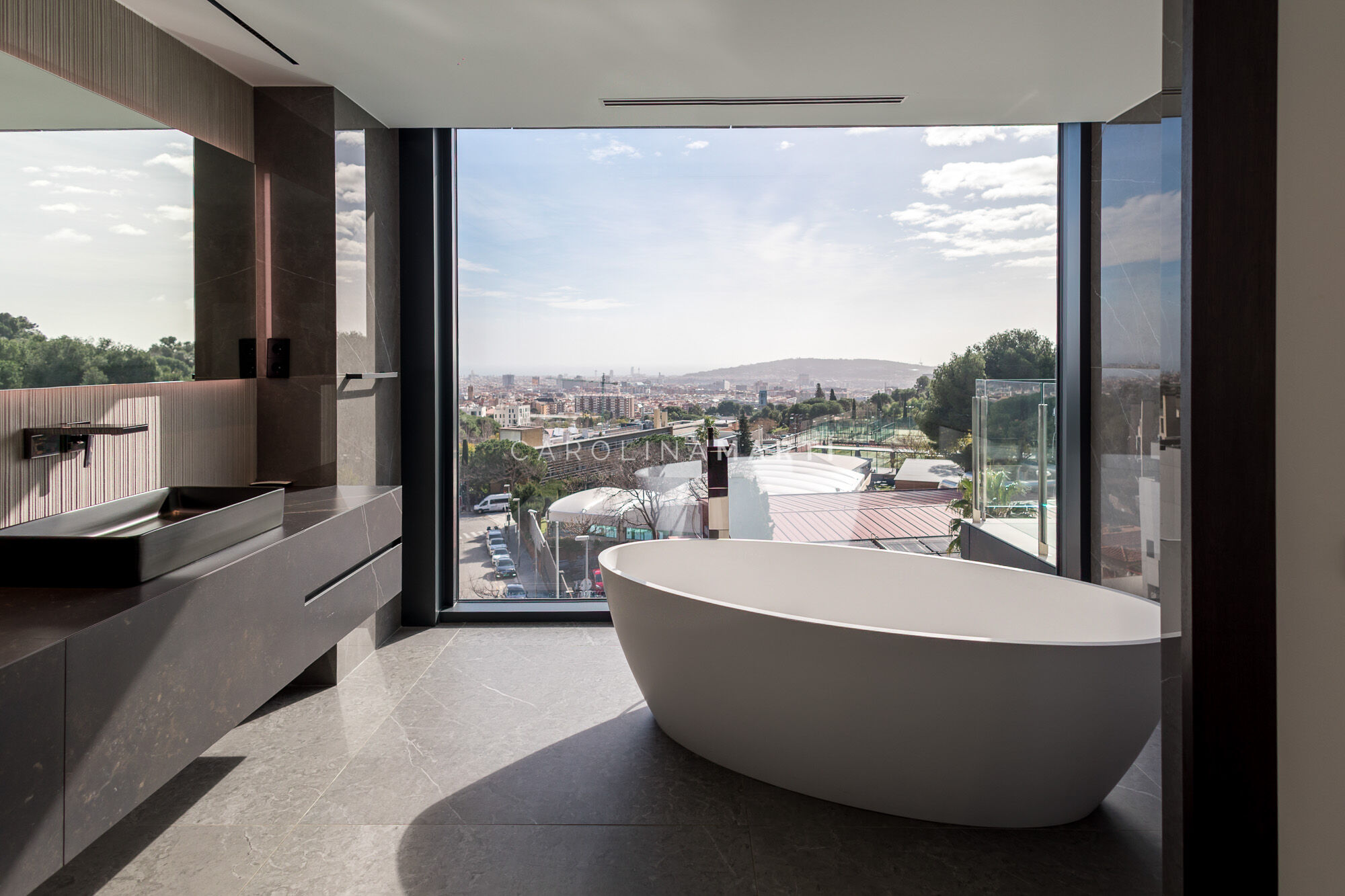 New-build house for rent with panoramic views in Barcelona