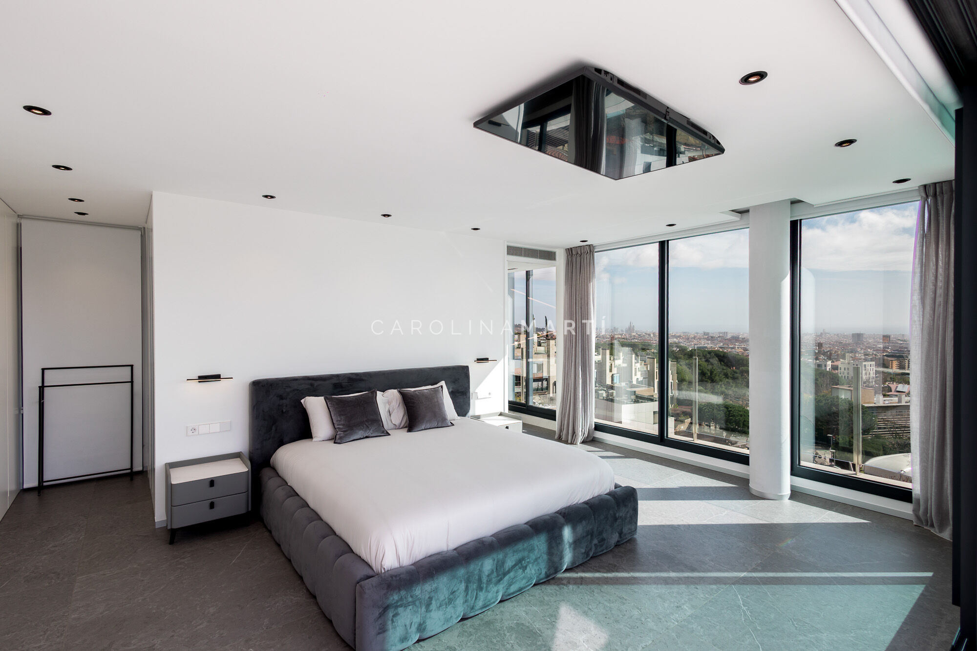 New-build house for rent with panoramic views in Barcelona