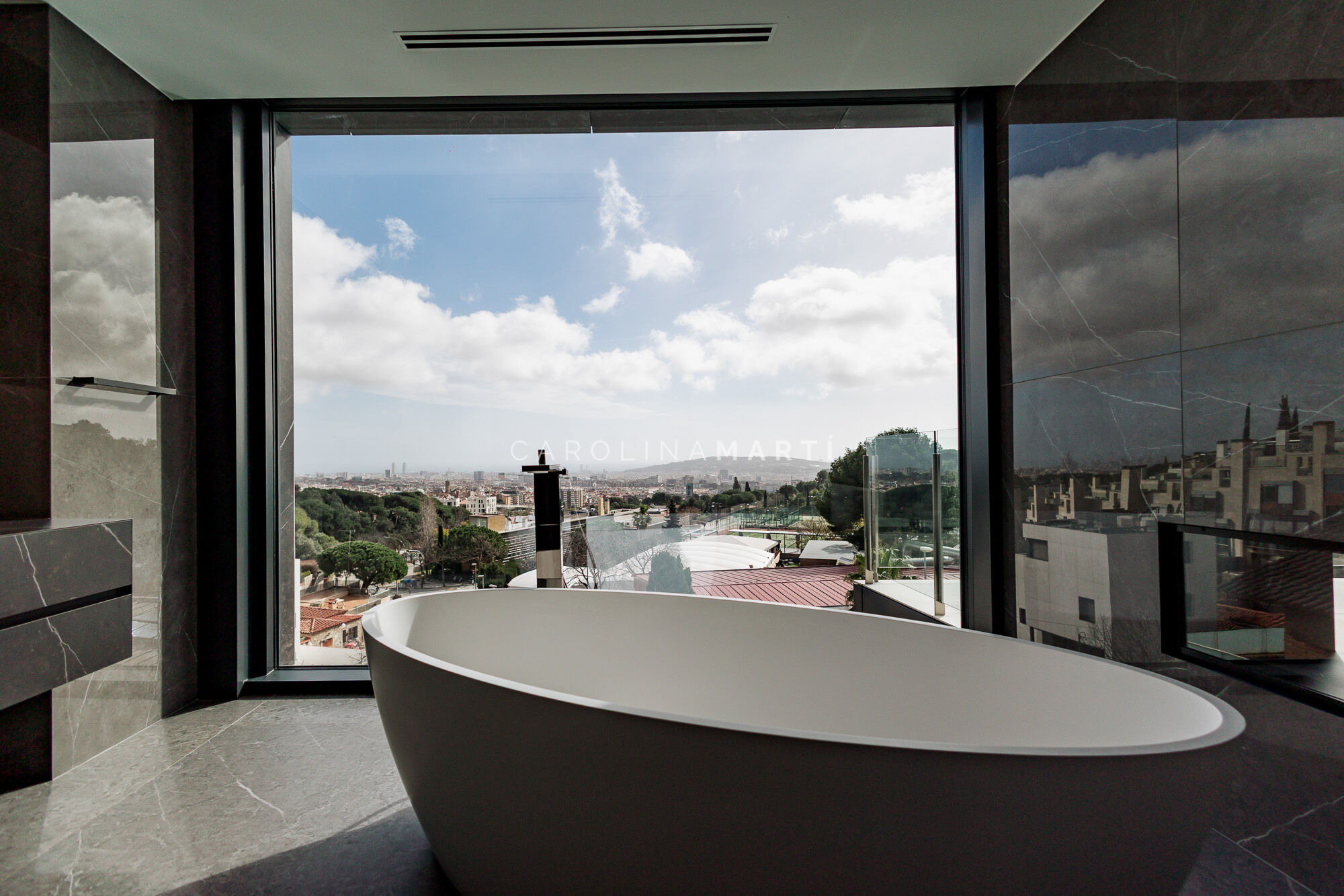 New-build house for rent with panoramic views in Barcelona