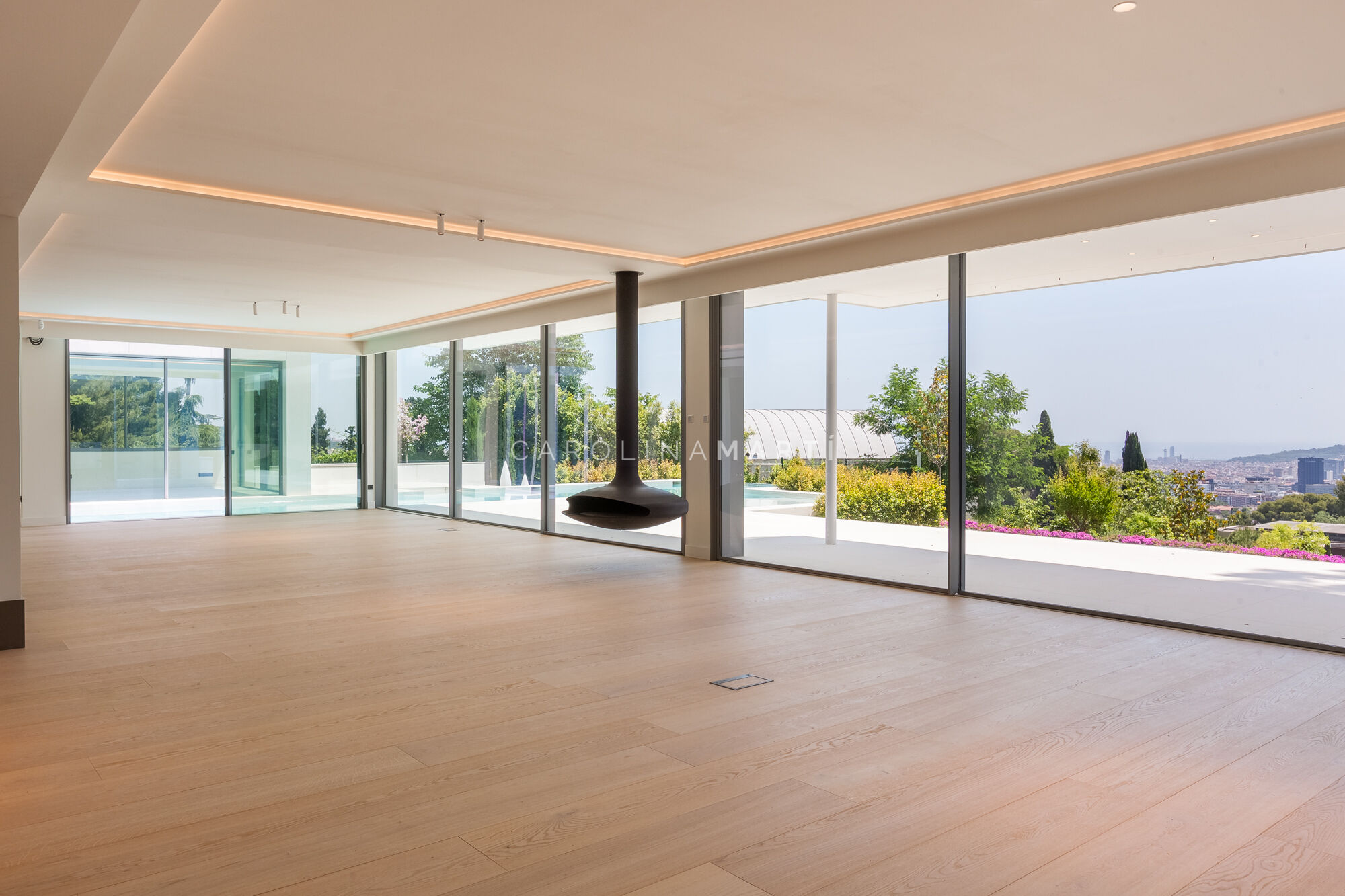 Villa de obra nueva en Pedralbes: arquitectura, privacidad y lujo mediterráneo.